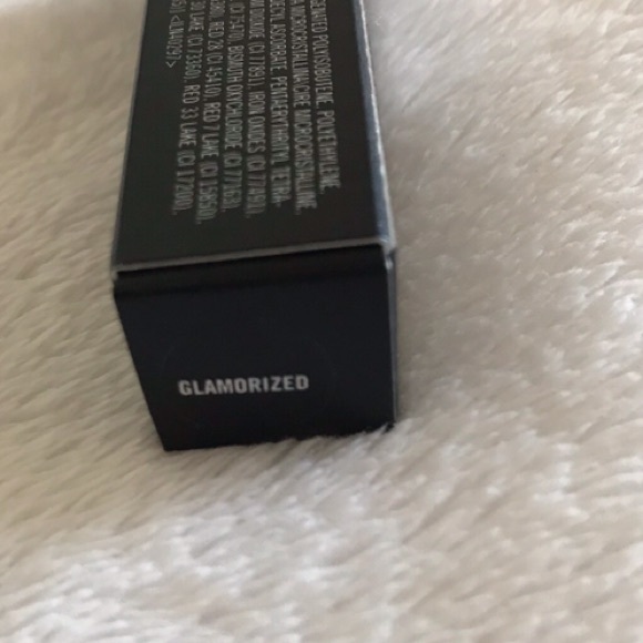 MAC Huggable Lipcolour - Set of 3 - Picture 3 of 4